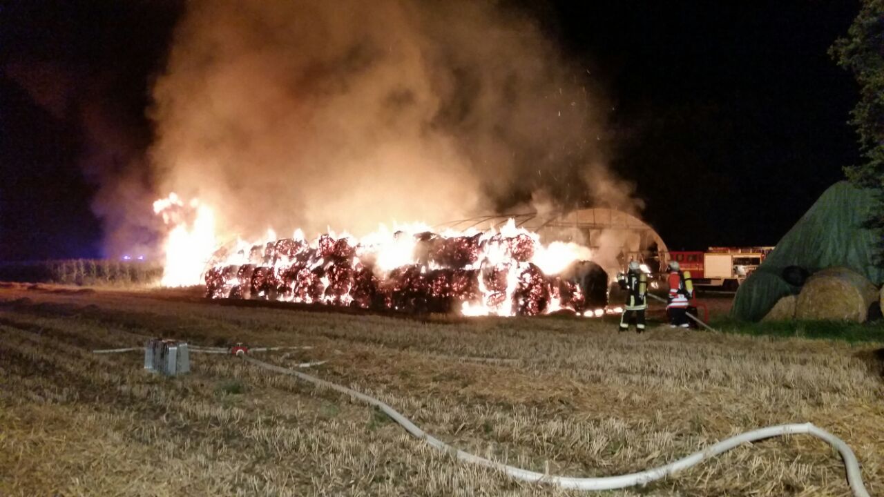 Strohballenbrand Altwarbüchen