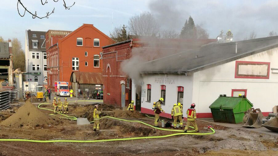 Lagerhallenbrand Ratingen